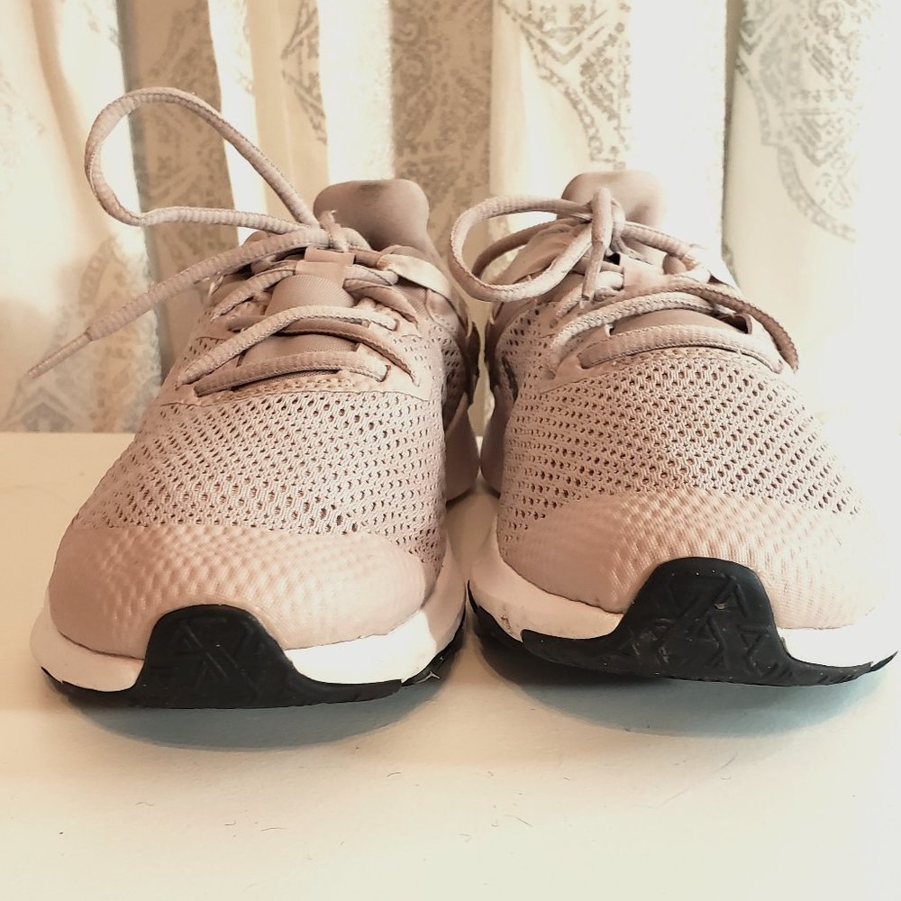 Womens Nike Legends
